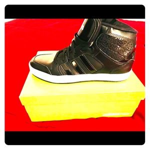 BBNEO Raleigh Adidas Mid